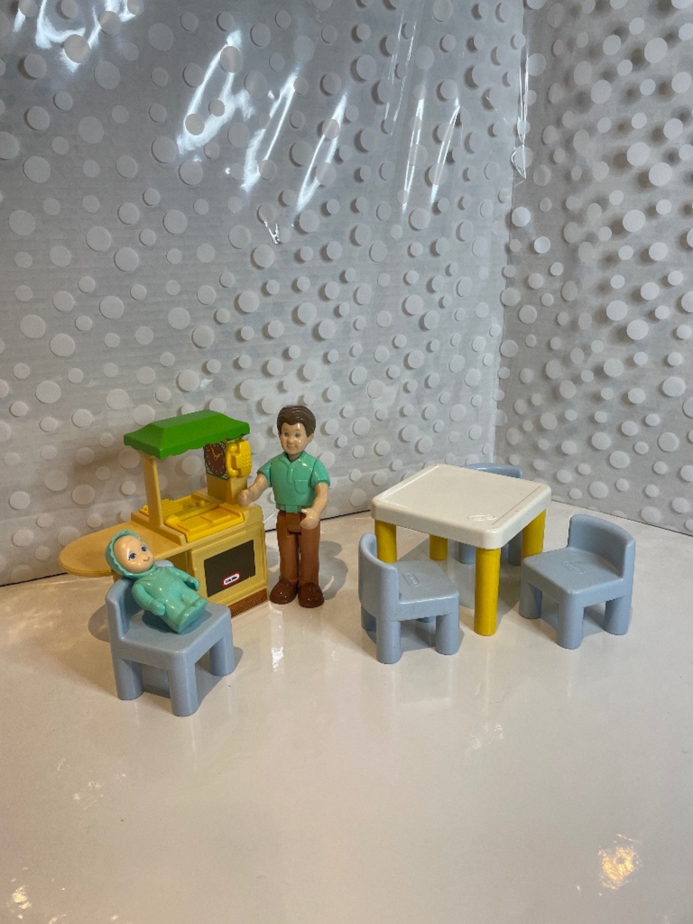 Vintage Little Tikes Dollhouse Kitchen playset